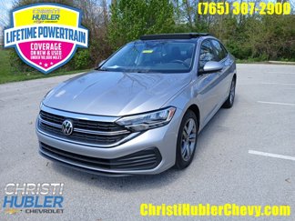 Used 2024 Volkswagen Jetta SE image 1