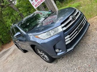 Used 2018 Toyota Highlander XLE image 1
