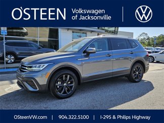 Certified 2024 Volkswagen Tiguan SE w/ Panoramic Sunroof Package image 1