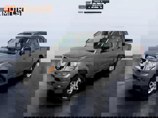 Used 2019 Nissan Frontier SV image 1