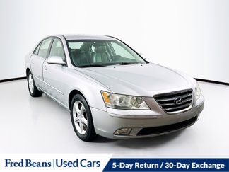 Used 2009 Hyundai Sonata SE image 1