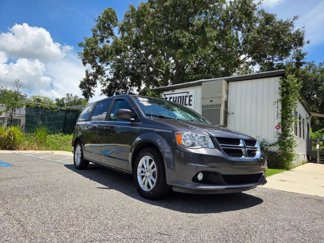 Used 2018 Dodge Grand Caravan SXT w/ Driver Convenience Group image 1