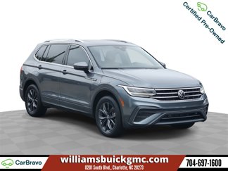 Used 2022 Volkswagen Tiguan SE w/ Panoramic Sunroof Package image 1