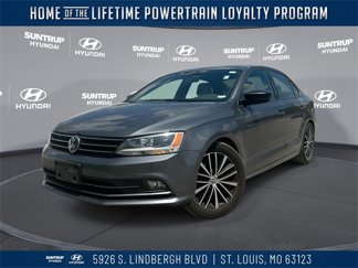 Used 2016 Volkswagen Jetta Sport image 1