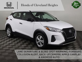 Used 2023 Nissan Kicks S image 1