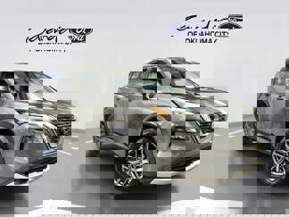 Used 2023 Nissan Rogue S image 1