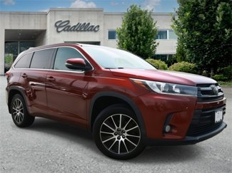 Used 2017 Toyota Highlander SE image 1