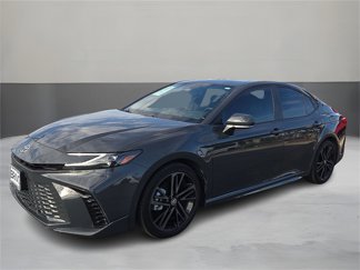 Used 2025 Toyota Camry XSE image 1