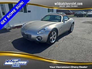 Used 2006 Pontiac Solstice Convertible w/ Premium Package image 1