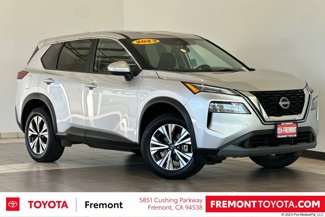Used 2023 Nissan Rogue SV image 1