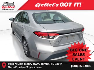 Used 2020 Toyota Corolla LE image 1