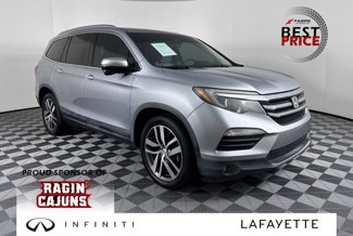 Used 2017 Honda Pilot Touring image 1