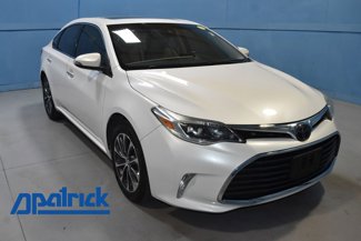Used 2018 Toyota Avalon XLE Premium image 1
