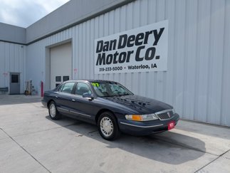 Used 1997 Lincoln Continental image 1