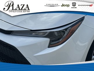 Used 2022 Toyota Corolla LE image 1