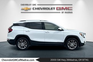 Used 2023 GMC Terrain SLT image 1