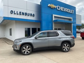 Used 2023 Chevrolet Traverse LT w/ LT Premium Package image 1