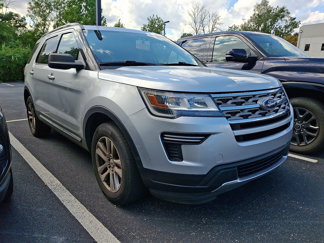 Used 2018 Ford Explorer XLT image 1