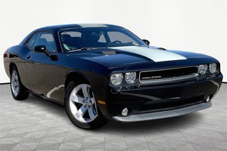 Used 2013 Dodge Challenger SXT Plus image 1
