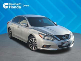 Used 2017 Nissan Altima 2.5 SV image 1