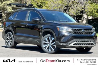 Used 2022 Volkswagen Taos SE w/ Panoramic Sunroof Package image 1