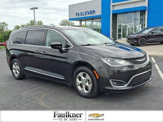 Used 2017 Chrysler Pacifica Touring-L Plus video 1