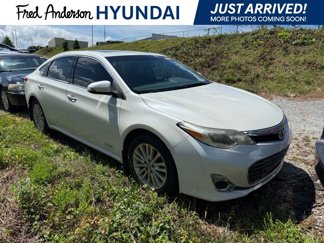 Used 2014 Toyota Avalon Limited image 1