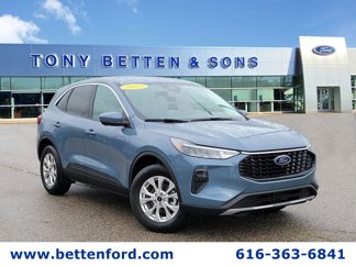 Used 2023 Ford Escape Active w/ Tech Pack #2 image 1