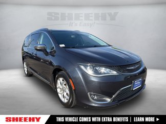 Used 2020 Chrysler Pacifica Limited image 1