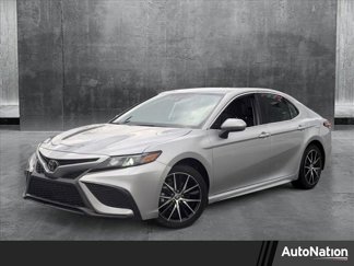 Used 2023 Toyota Camry SE image 1
