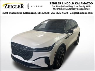 New 2025 Lincoln Nautilus Reserve image 1