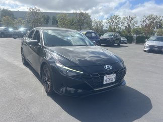 Certified 2023 Hyundai Elantra SEL image 1