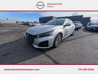 Used 2023 Nissan Altima 2.5 SV image 1