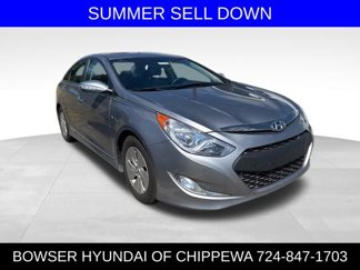Used 2015 Hyundai Sonata Hybrid image 1