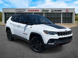 Certified 2024 Jeep Compass Trailhawk image 1
