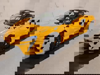 Used 2024 McLaren Artura image 1