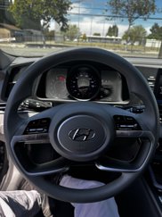 Certified 2023 Hyundai Elantra SEL image 1