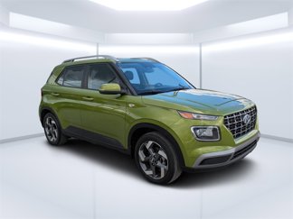 Used 2024 Hyundai Venue SEL image 1