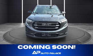 Used 2019 GMC Terrain SLE w/ Driver Convenience Package image 1