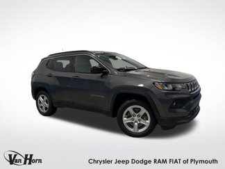 Used 2023 Jeep Compass Latitude w/ Convenience Group image 1