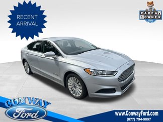 Used 2015 Ford Fusion SE image 1