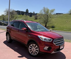 Used 2018 Ford Escape Titanium image 1