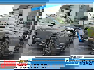 Used 2022 Nissan Pathfinder SV w/ SV Premium Package image 1