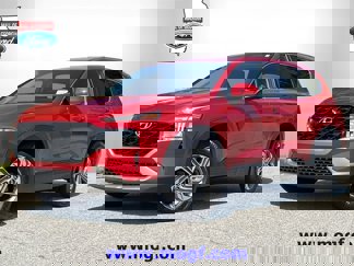 Used 2021 Hyundai Santa Fe SE image 1