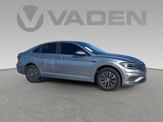 Used 2019 Volkswagen Jetta SEL w/ Cold Weather Package image 1