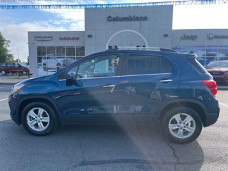 Used 2020 Chevrolet Trax LT w/ Sun & Sound Package image 1