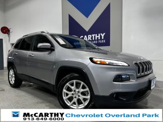Used 2016 Jeep Cherokee Latitude image 1