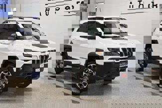 Used 2021 Jeep Cherokee Trailhawk w/ Trailer Tow Group image 1