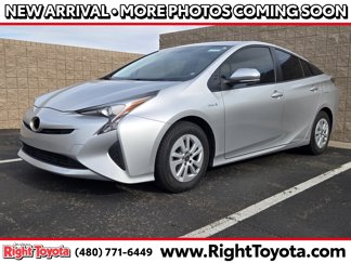 Used 2016 Toyota Prius Two image 1