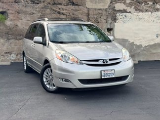 Used 2008 Toyota Sienna XLE Limited image 1
